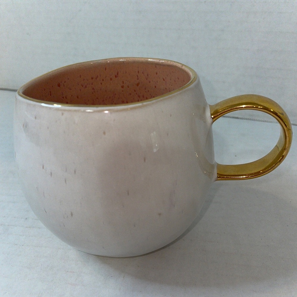 Anthropologie Perasima Reactive Glaze Beige and Pink Mug w/ Gold Handle - EUC